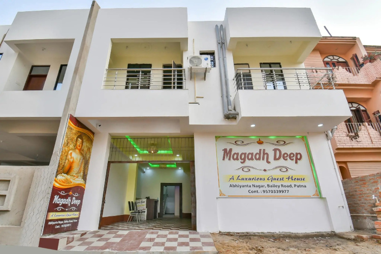 OYO 79407 Magadh Deep