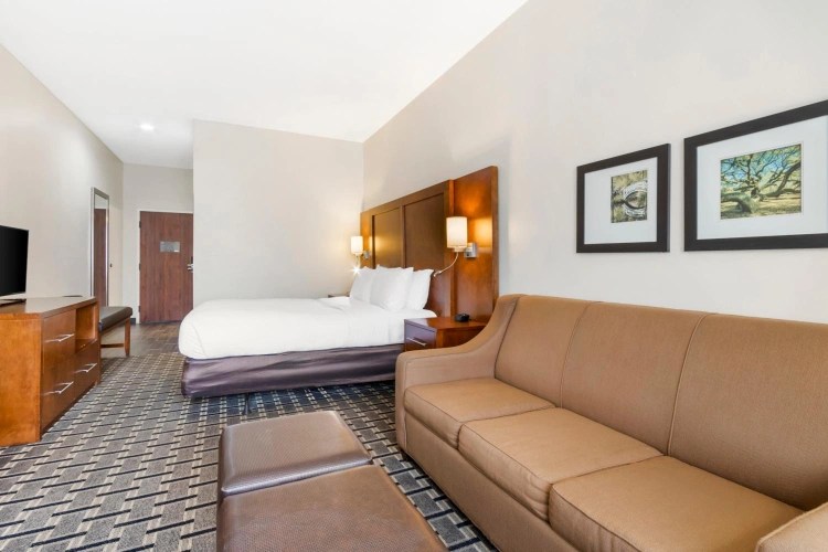 Guest rooms