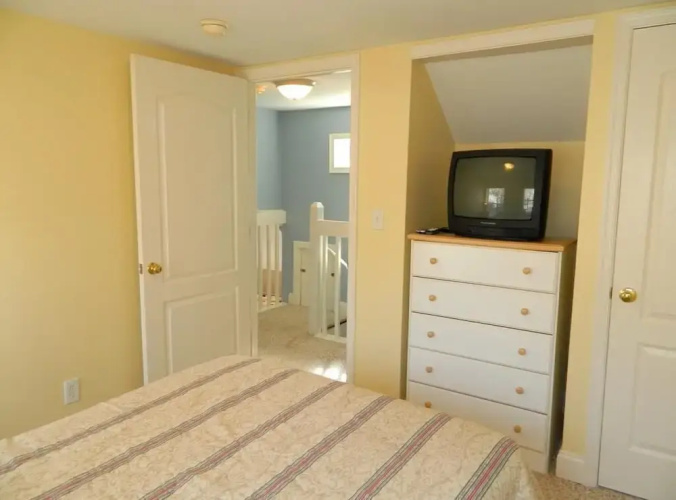 Delaware Avenue 16B