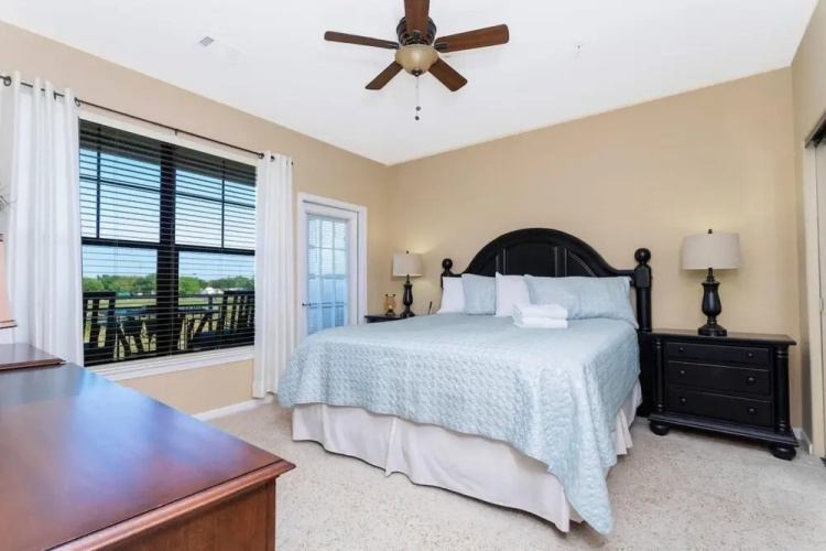 909 Unit 1033 Beautiful Apartment