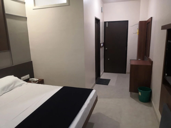 Royal Regency Lodge
