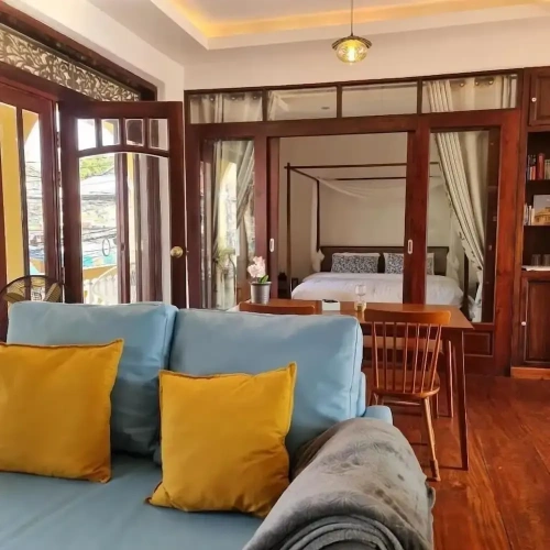 2 Bedrooms Cottage with balcony and with city view