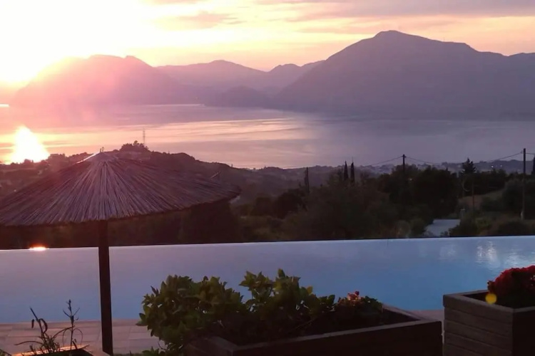 Villa Alexandros - Four Seasons