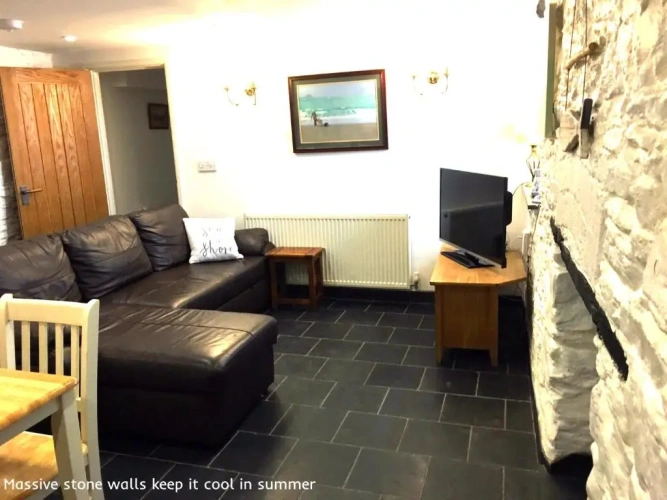 Single Cottage