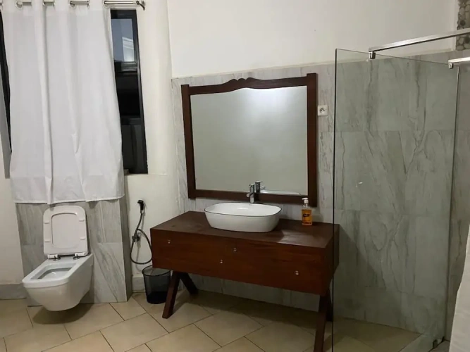 Comfort room