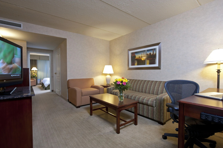 Doubletree by Hilton Pleasant Prairie Kenosha