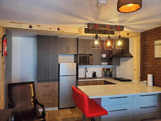 Deluxe Studio