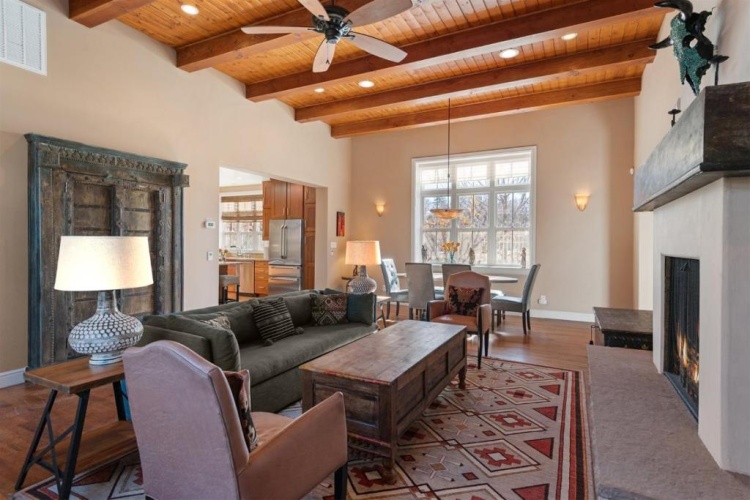 2 Bedrooms Cottage