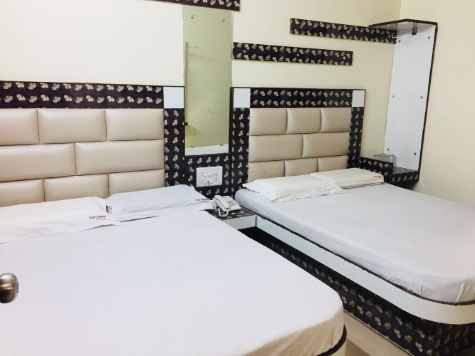 Hotel Tushar Continental