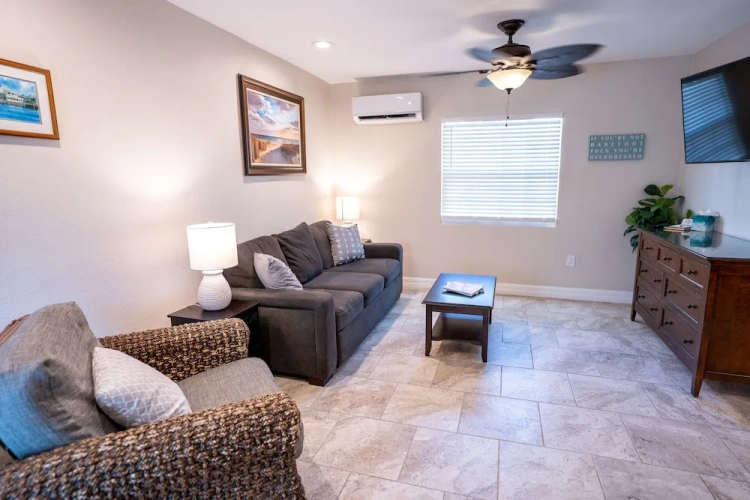 1 Bedroom Deluxe Suite