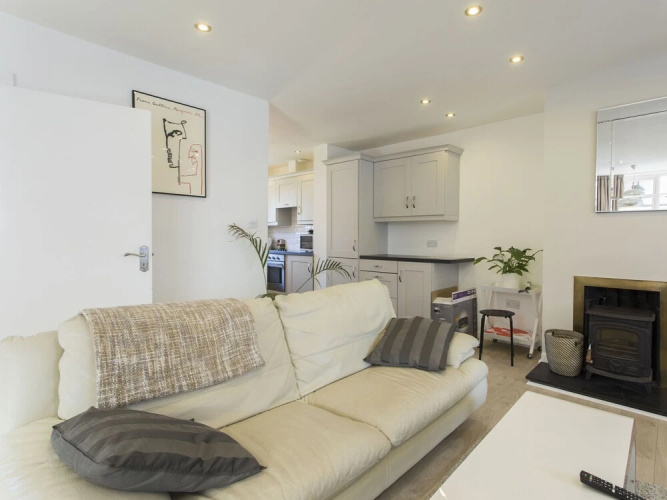 1 Hogans SQ