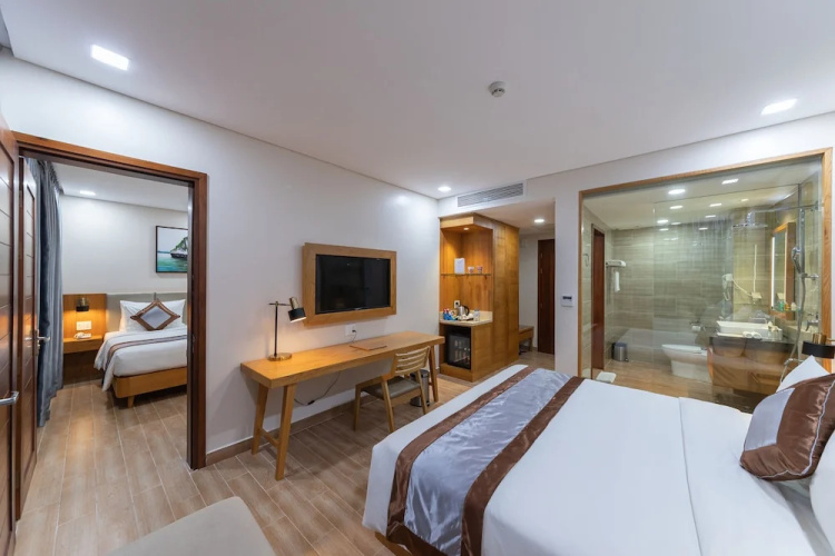 Marina Bay Con Dao Hotel