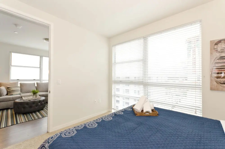 Downtown LA Penthouse Convention Suite