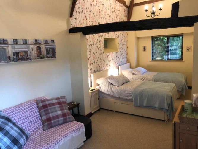 Deluxe Quadruple room