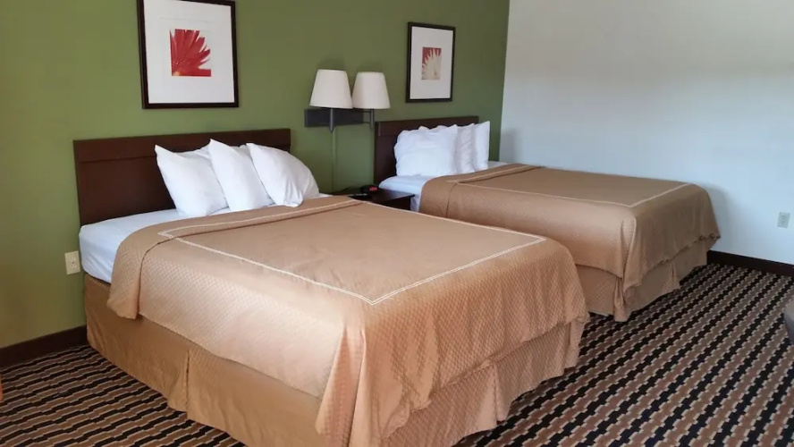 Hanover Hotel & Banquet Center