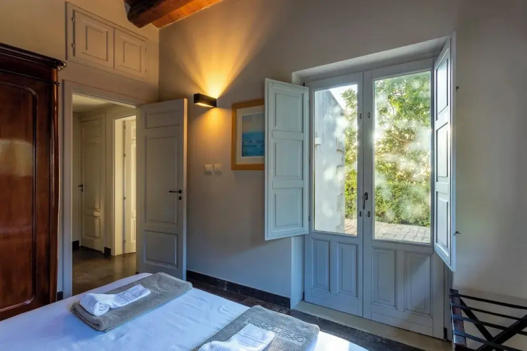 Villa Iris