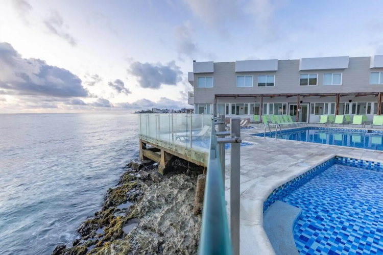 Decameron Maryland photo 14
