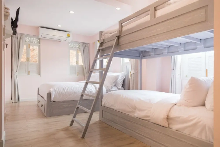Deluxe Family room with balcony