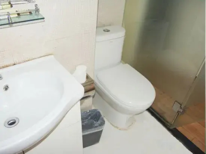 Tonghua Junyi Fashion Hotel