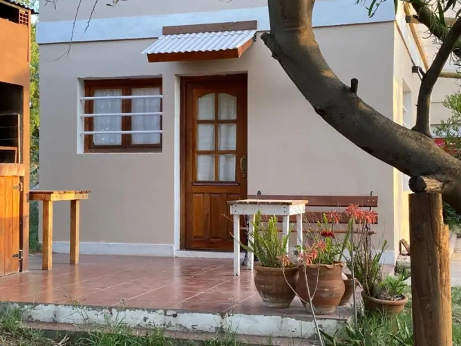 2 Bedrooms Cottage
