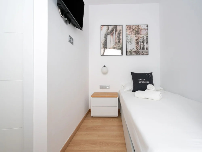 Limehome Barcelona Carrer de Fontcoberta