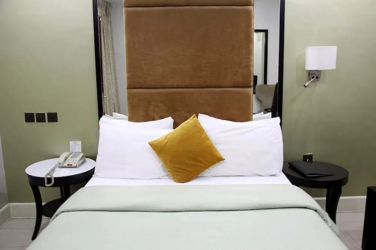 Novel Suites And Resort
