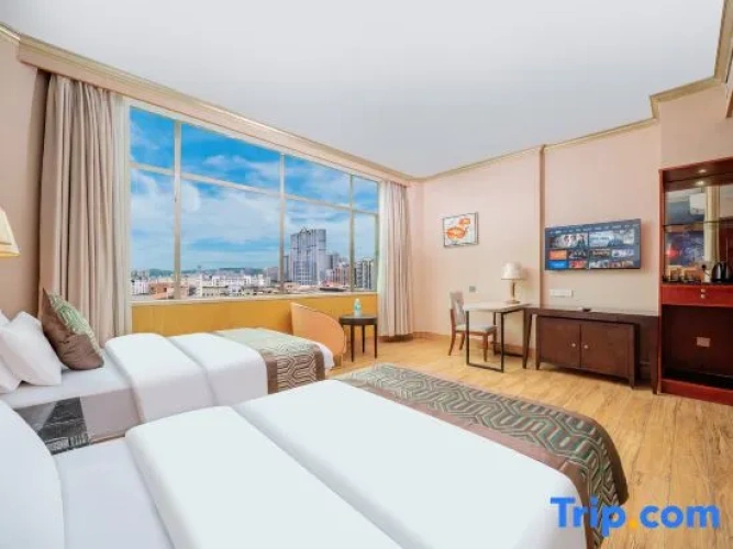 2 Bedrooms Quadruple Suite