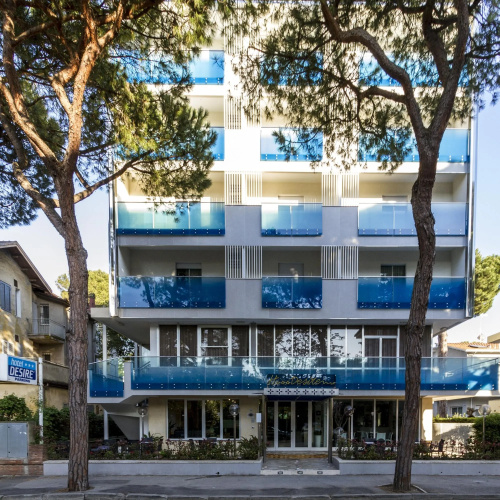 Hotel Desire'