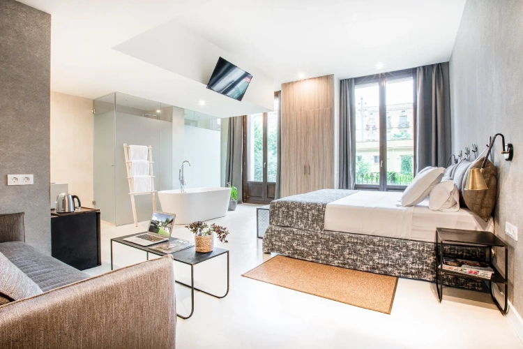 Deluxe Family room