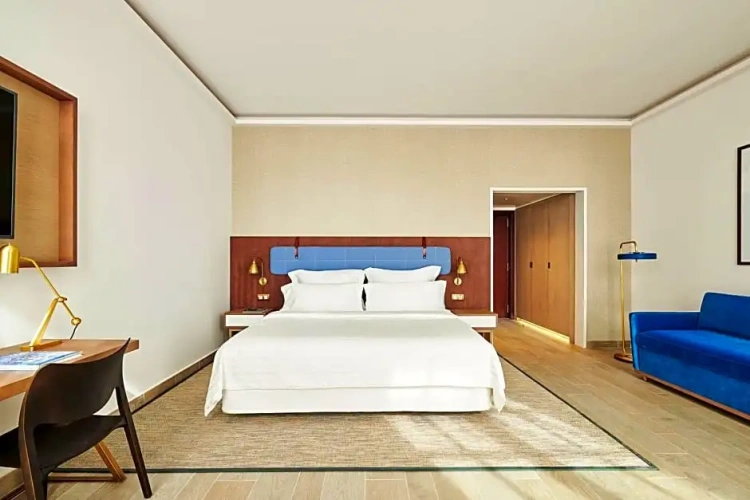 Superior Historic Double room with partial sea view