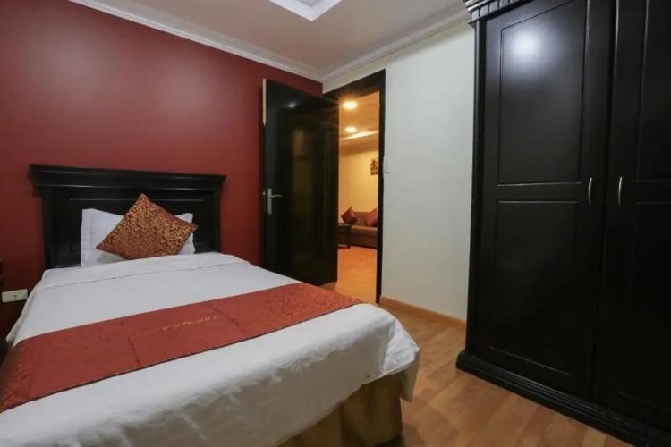 2 Bedrooms Apartment