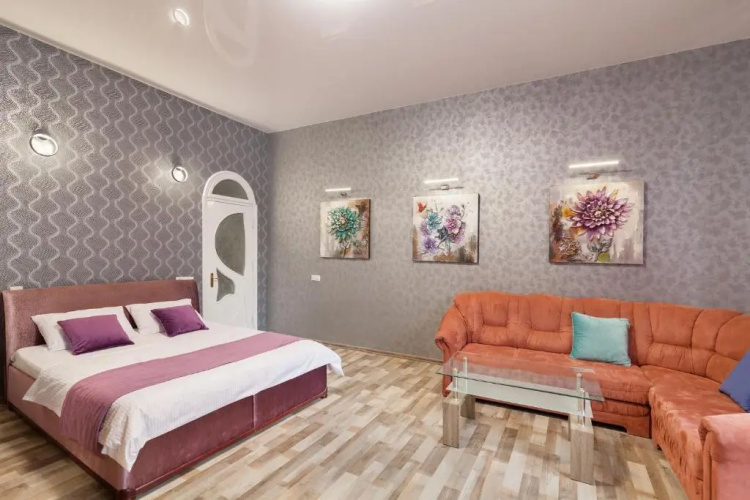 Queens Apartments 1
