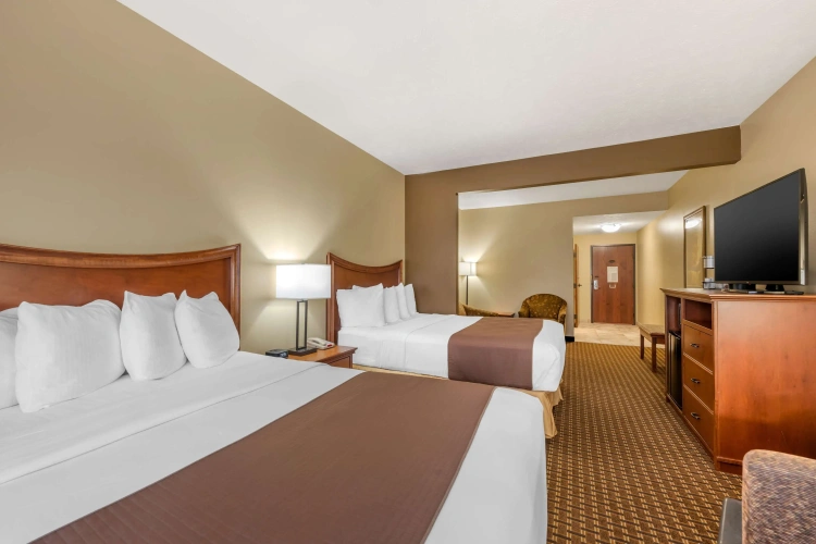 Quadruple Suite
