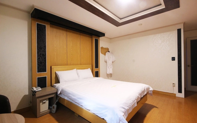 Namwon Hong Kong