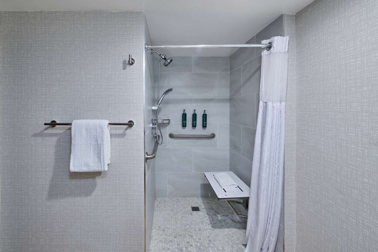 DoubleTree by Hilton Chatsworth photo 9