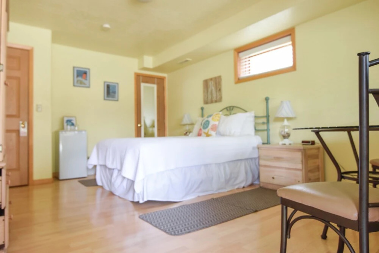Sea Treasures Inn