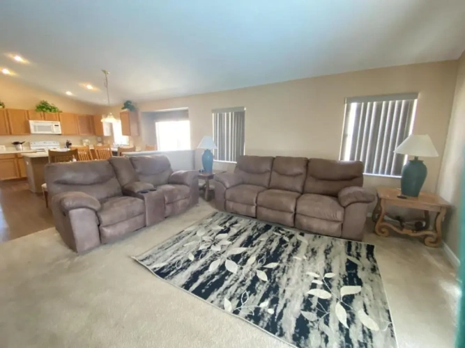 4 Bedrooms Cottage