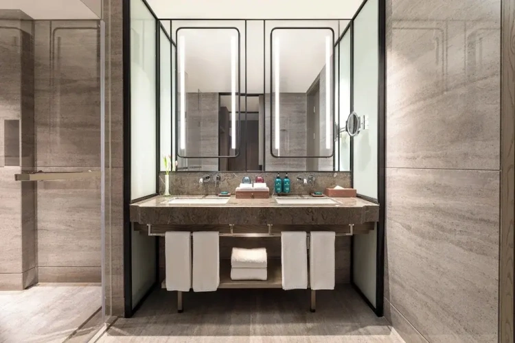 1 Bedroom Suite