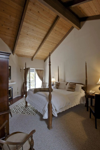 Merritt House Hotel