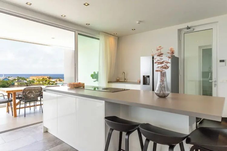 Mambo Beach Holiday Apartments