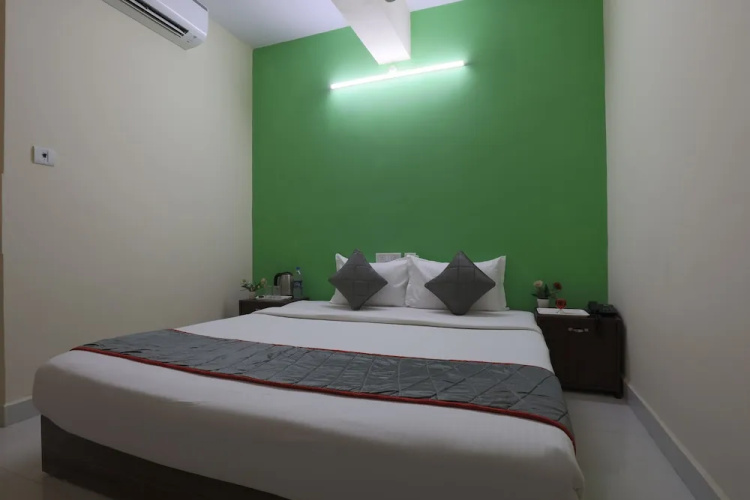 Green Tree Hotel