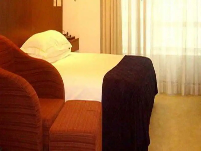 Luminous Service Apartments