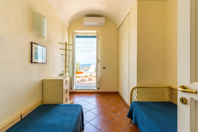 Blu Infinity Terrace on Ischia Center