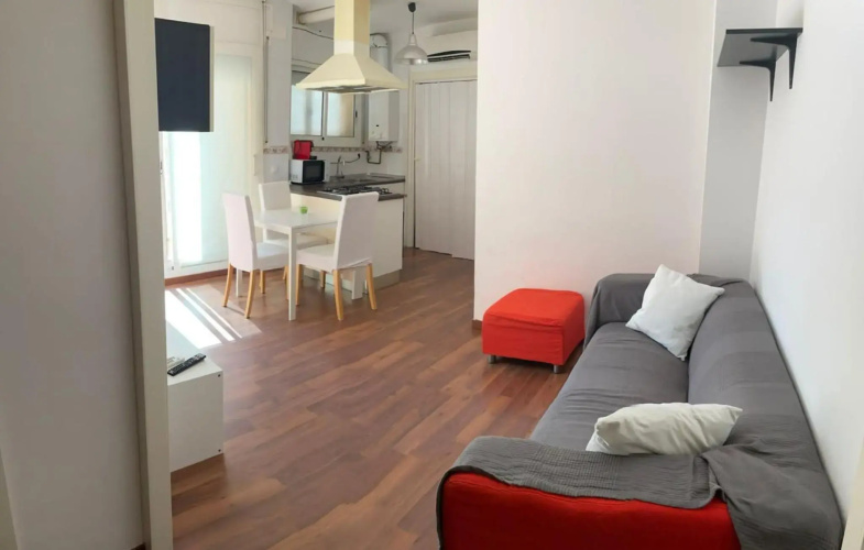 Apartamento con gran terraza cerca de la playa