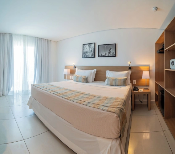 Suite with balcony and with partial sea view