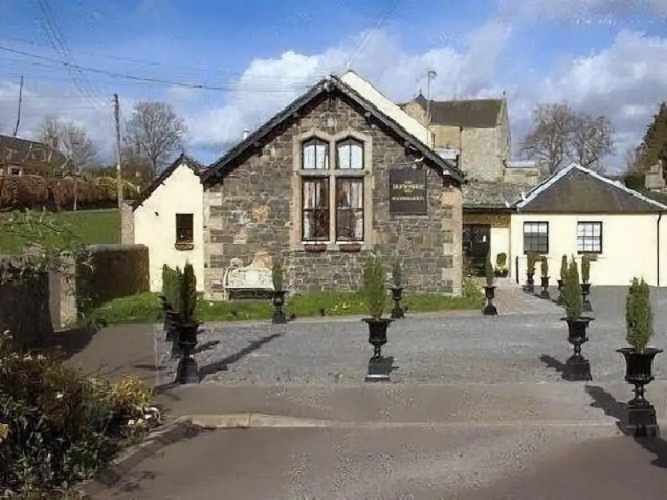 The Horseshoe Inn