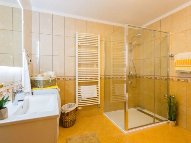 Apartment Cancar Como 34662