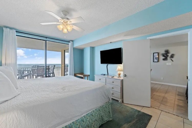 Romar Place 305