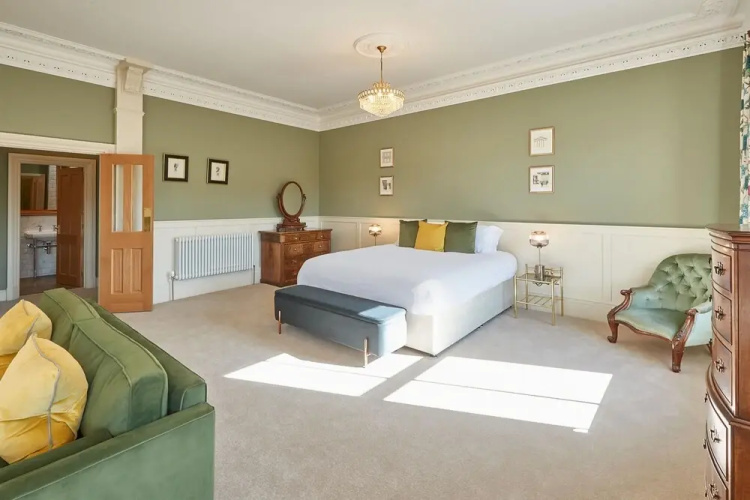 Host Stay Sandpiper