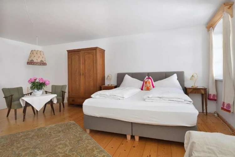 Economy Quadruple room